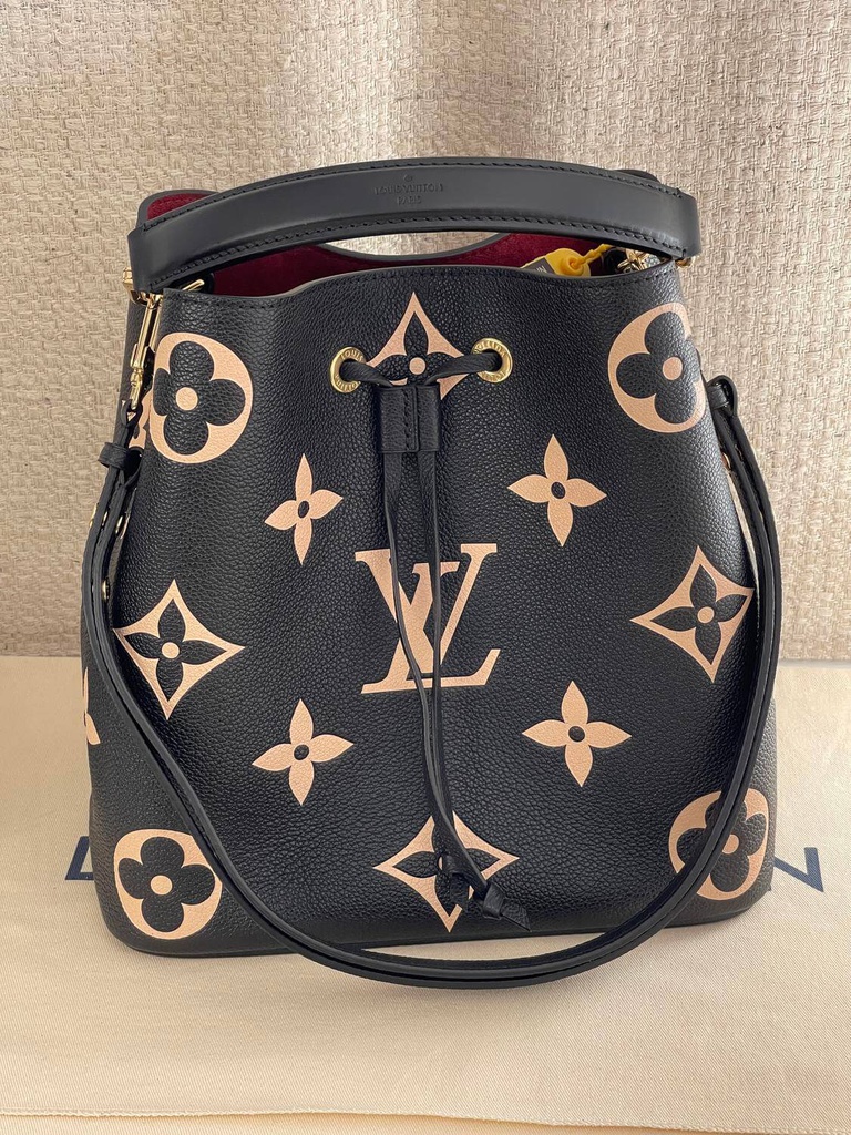 Lv purse original hotsell